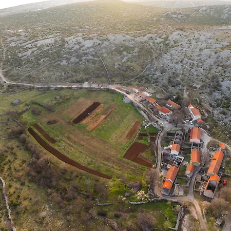 Vulica Dolac * Jasenice (Zadar)